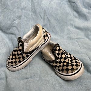 Checkered vans slip ons (toddler 6)